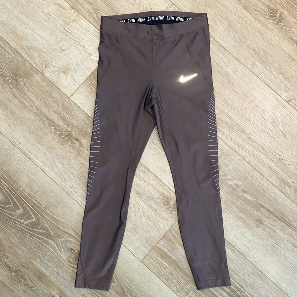 NWOT Nike Running Legging Medium